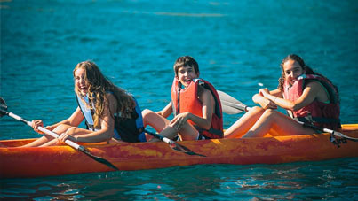 kayak-cala-montjoi