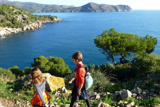 mucho-mas-en-cala-montjoi