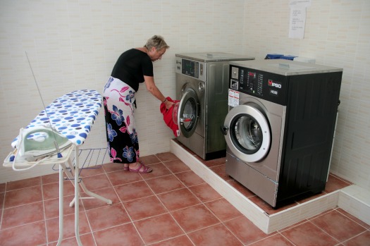 Cala Montjoi laundry